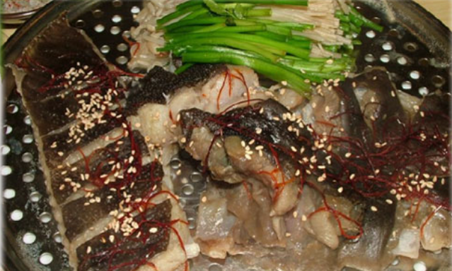 국산홍어(국내산홍어)(참홍어)(찜용) 1.0kg    홍어찜 홍어탕